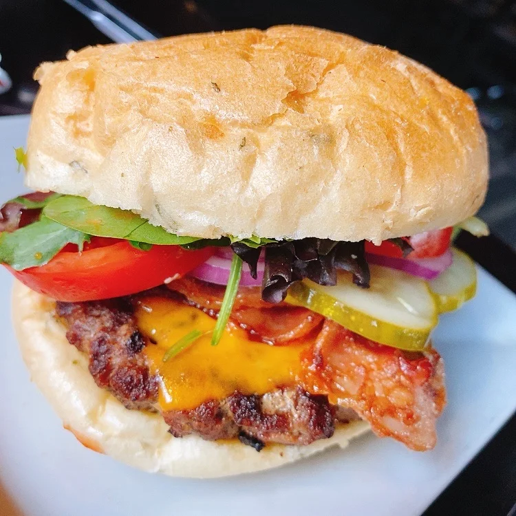 Beach Burger Pizza, The Beach Lakefront Bar & Grill