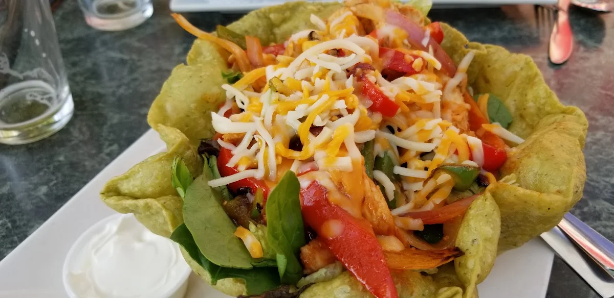 Warm Chicken Fajita Salad, The Beach Lakefront Bar & Grill