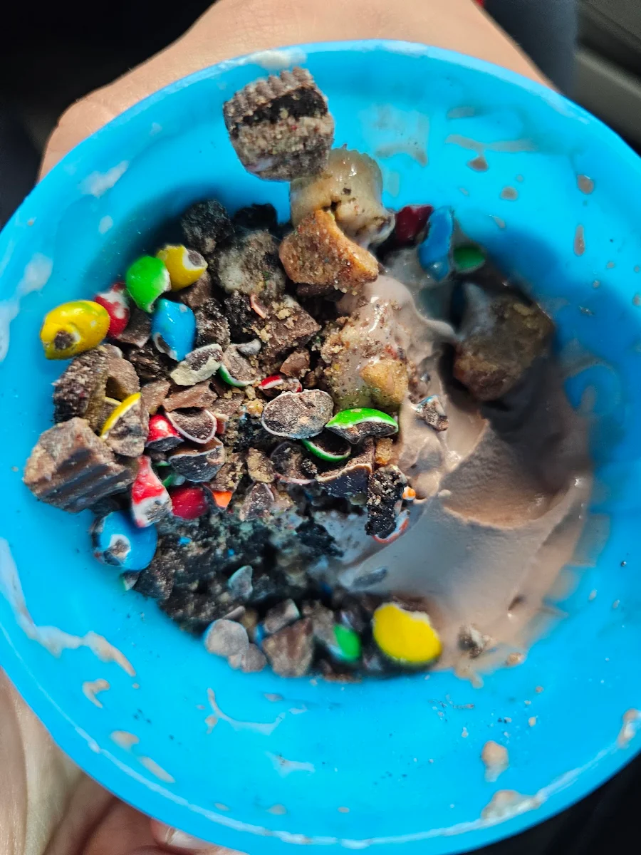 Trash Can Sundae