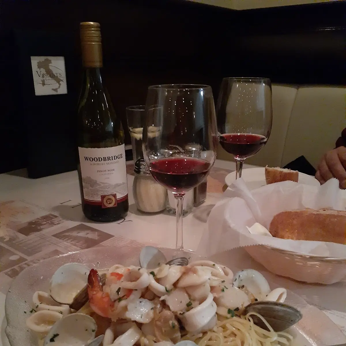 Seafood Combination Linguine