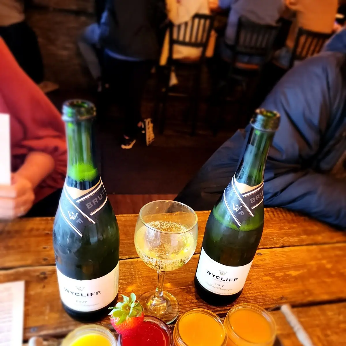 Mimosa Flight