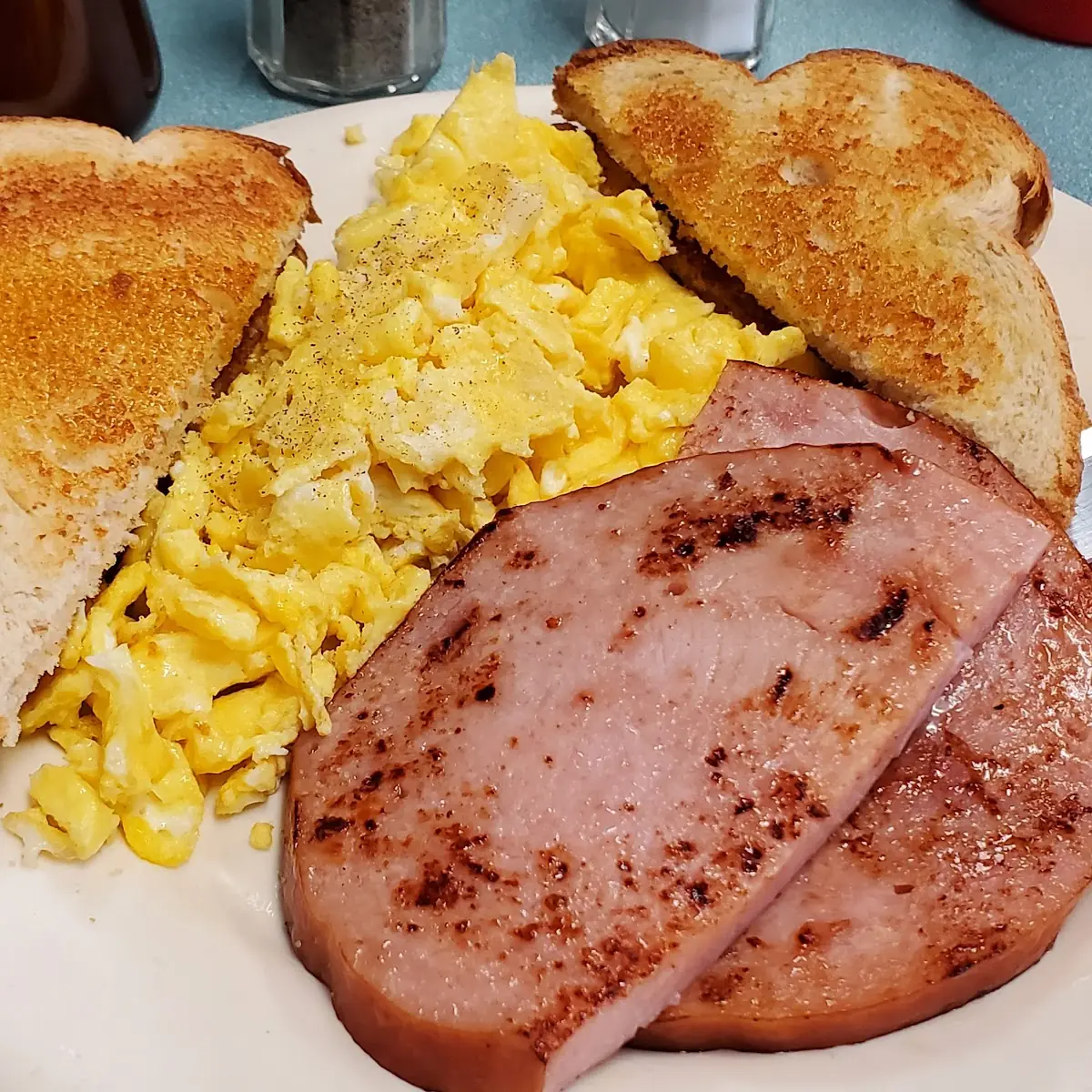 Scrambled Eggs with Ham