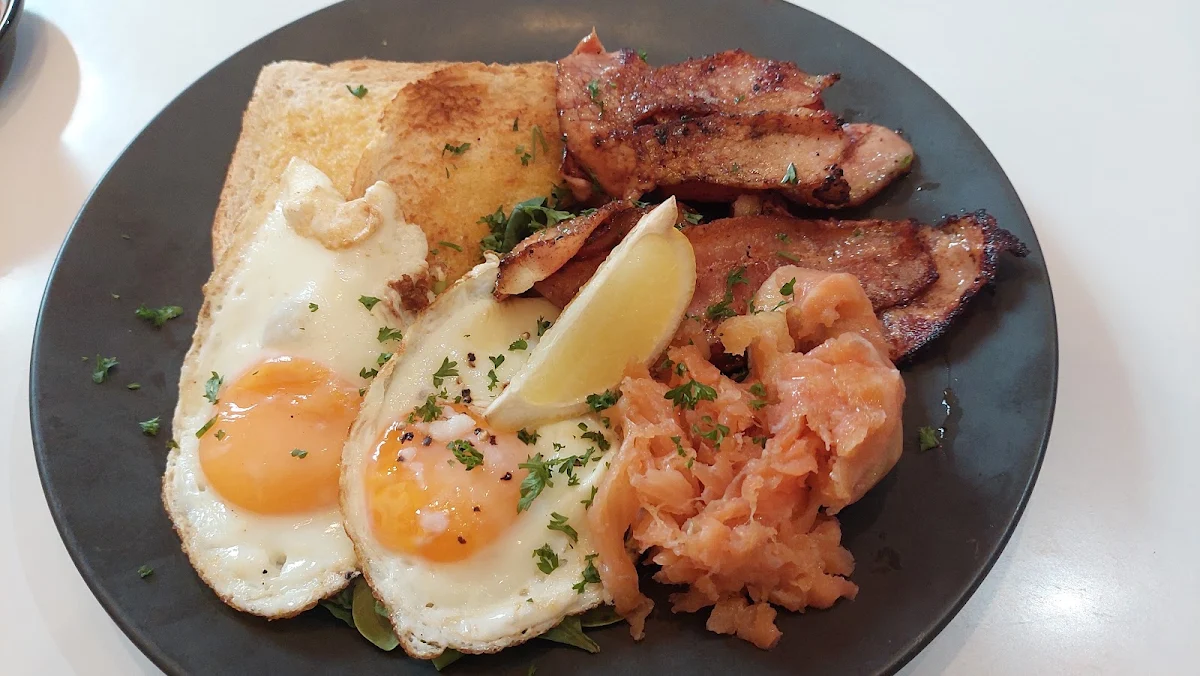 Breakfast, Tamborine Diner