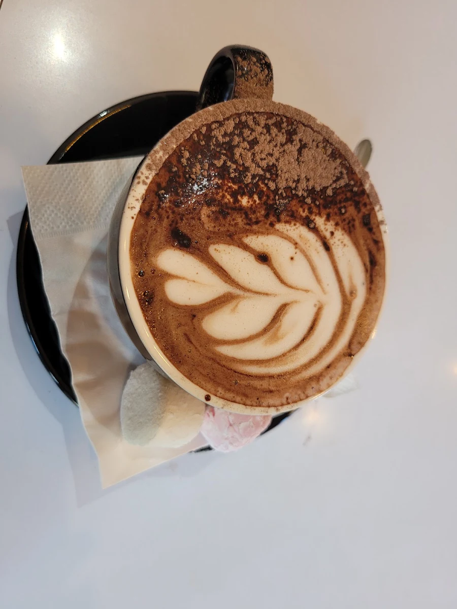 Cappuccino, Tamborine Diner