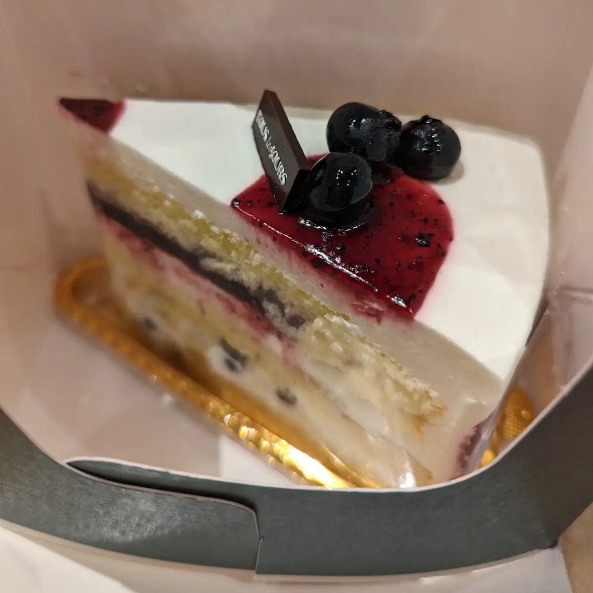 Blueberry Cake with Fresh Fruit