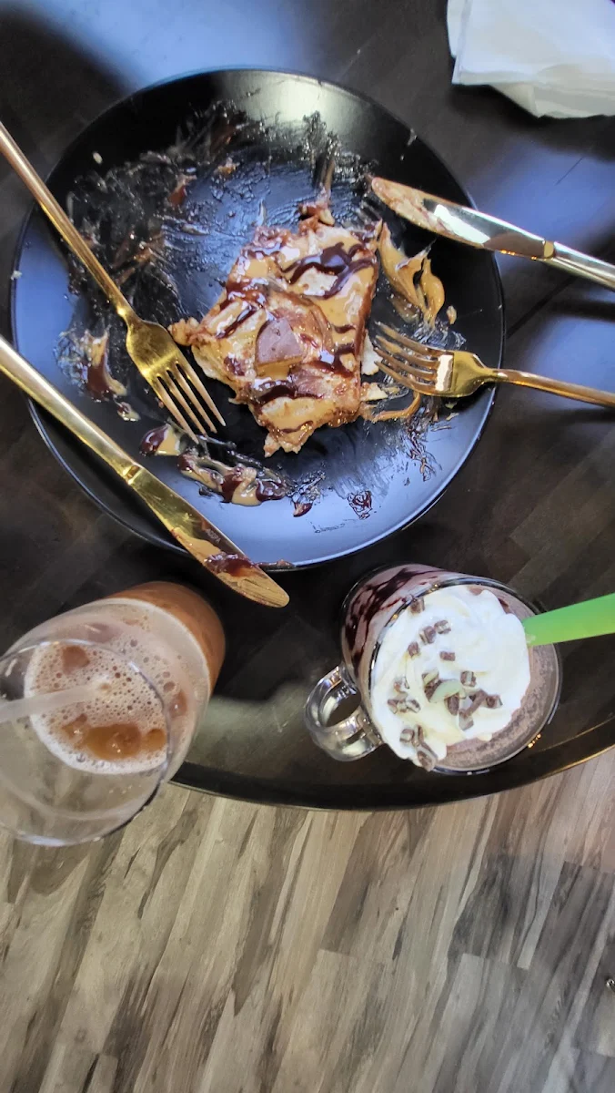 Peanut Butter Cup Crepes