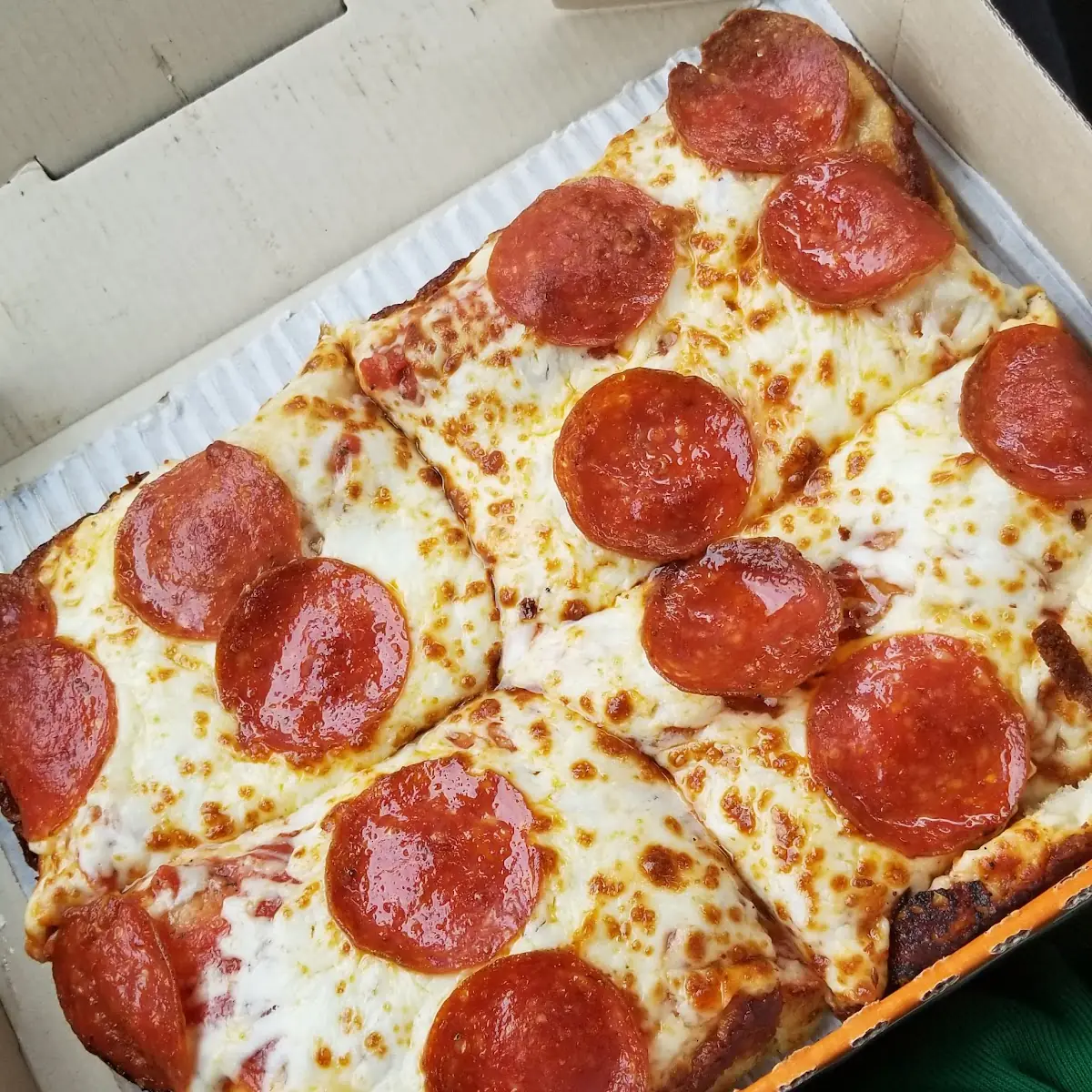 Personal Deep Dish Pepperoni Pizza