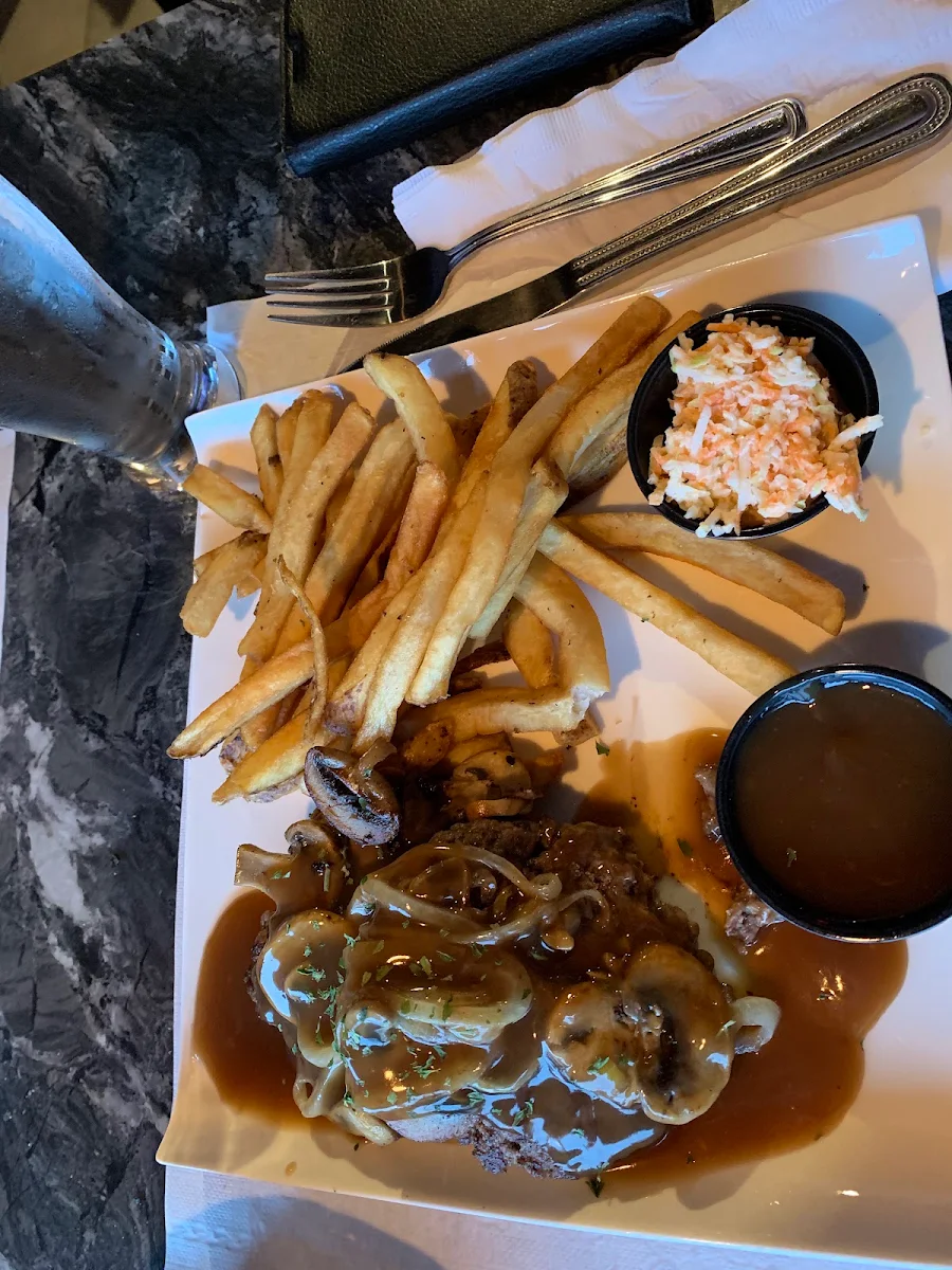 Burger Steak, Resto Pub Gaspésien