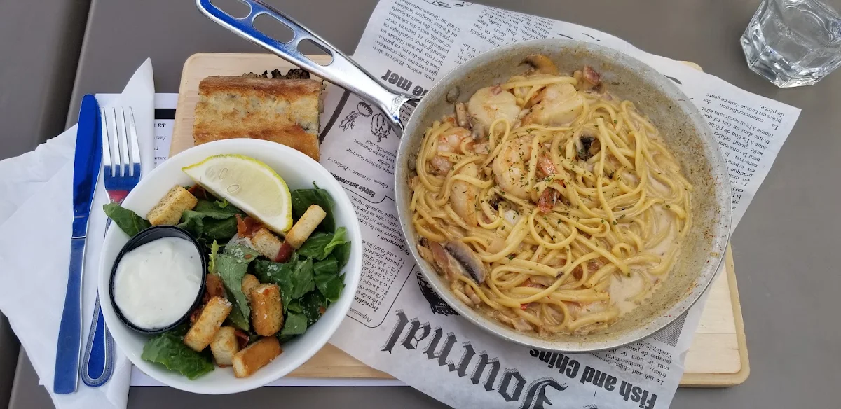Languini Des Mer, Resto Pub Gaspésien