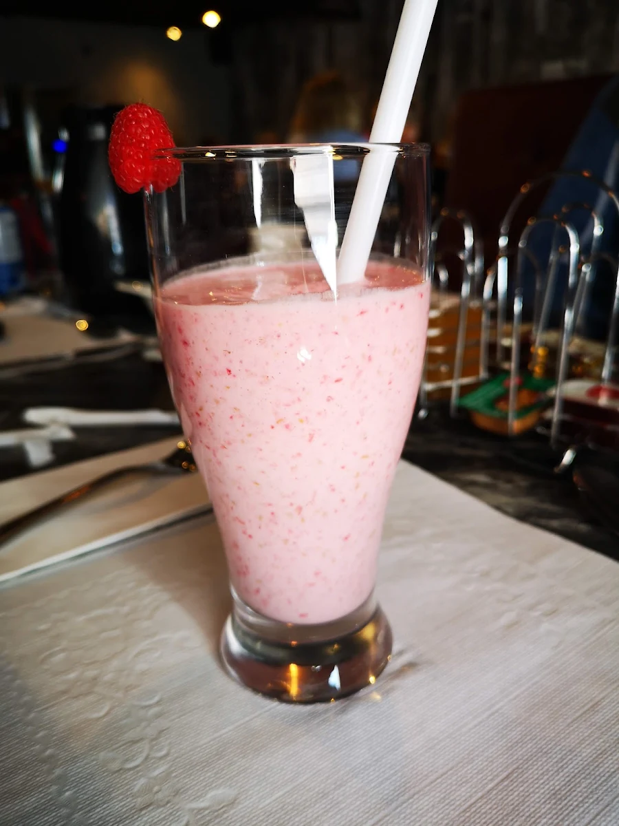 Smoothies Aux Framboise, Resto Pub Gaspésien