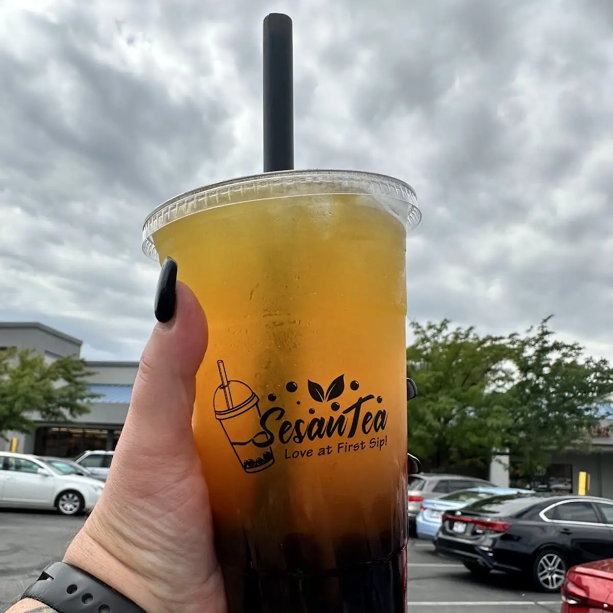 Mango-Passion Fruit Green Tea with Yogurt Popping
