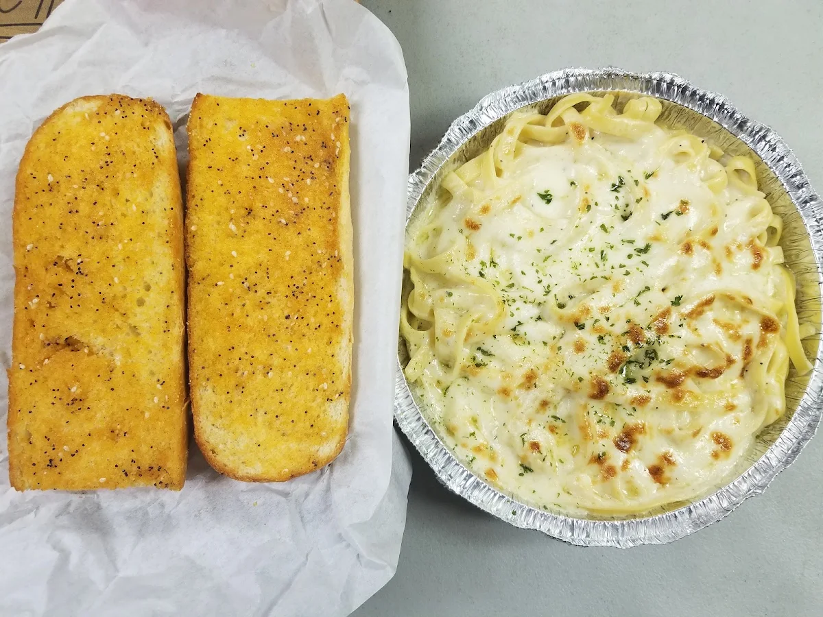 Chicken Alfredo Pasta