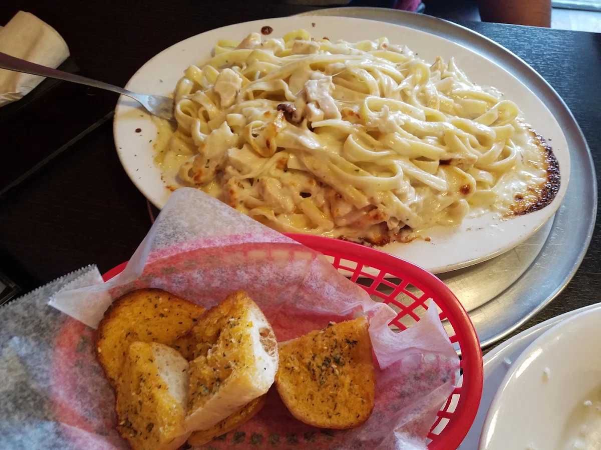 Fettuccine Alfredo