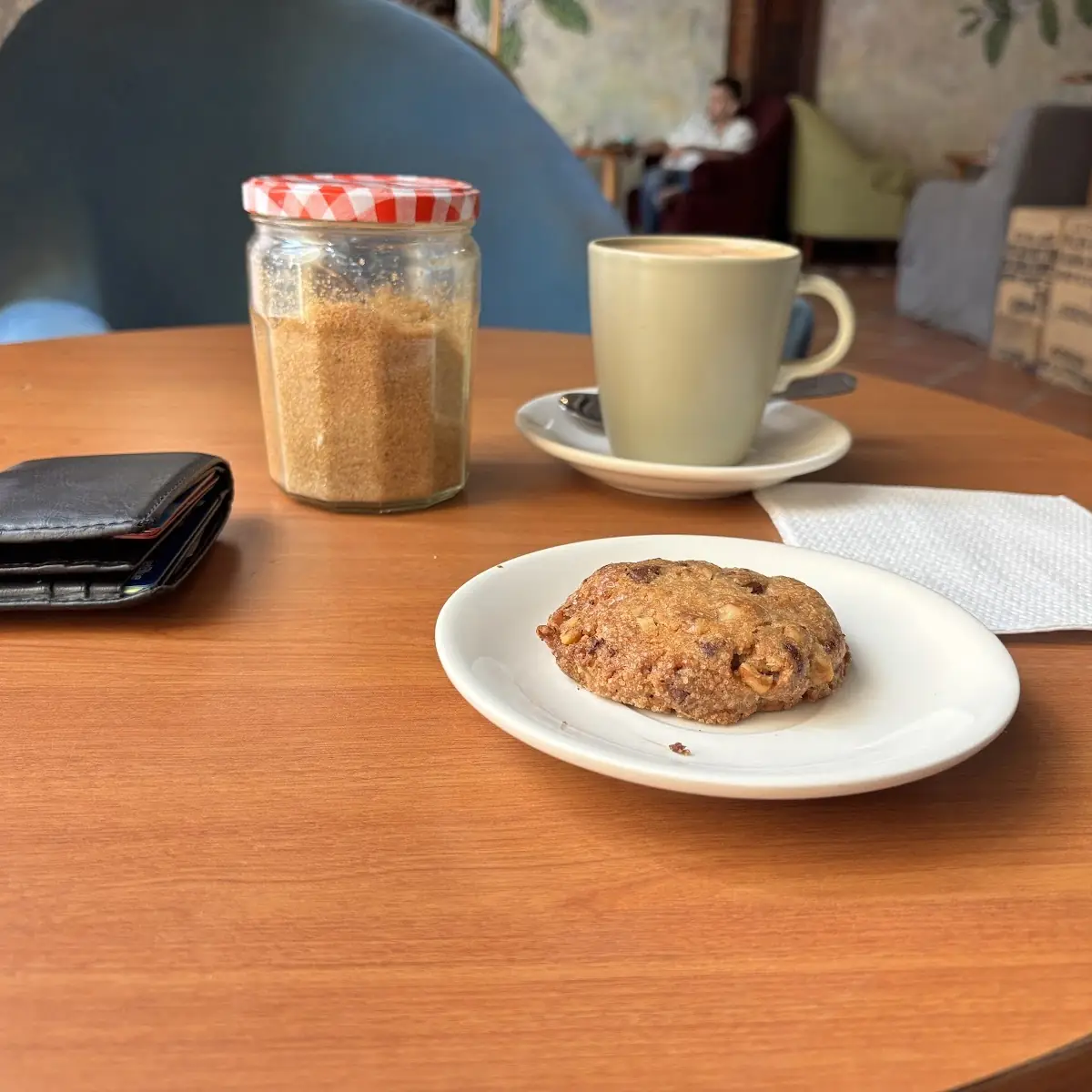Café Mocha & Chocolate Chip Cookie