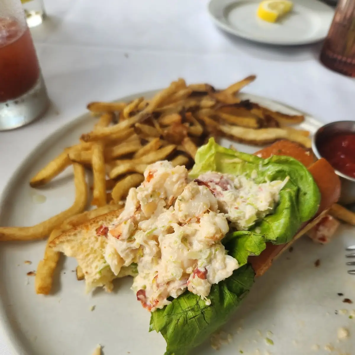 Lobster Roll with Fries