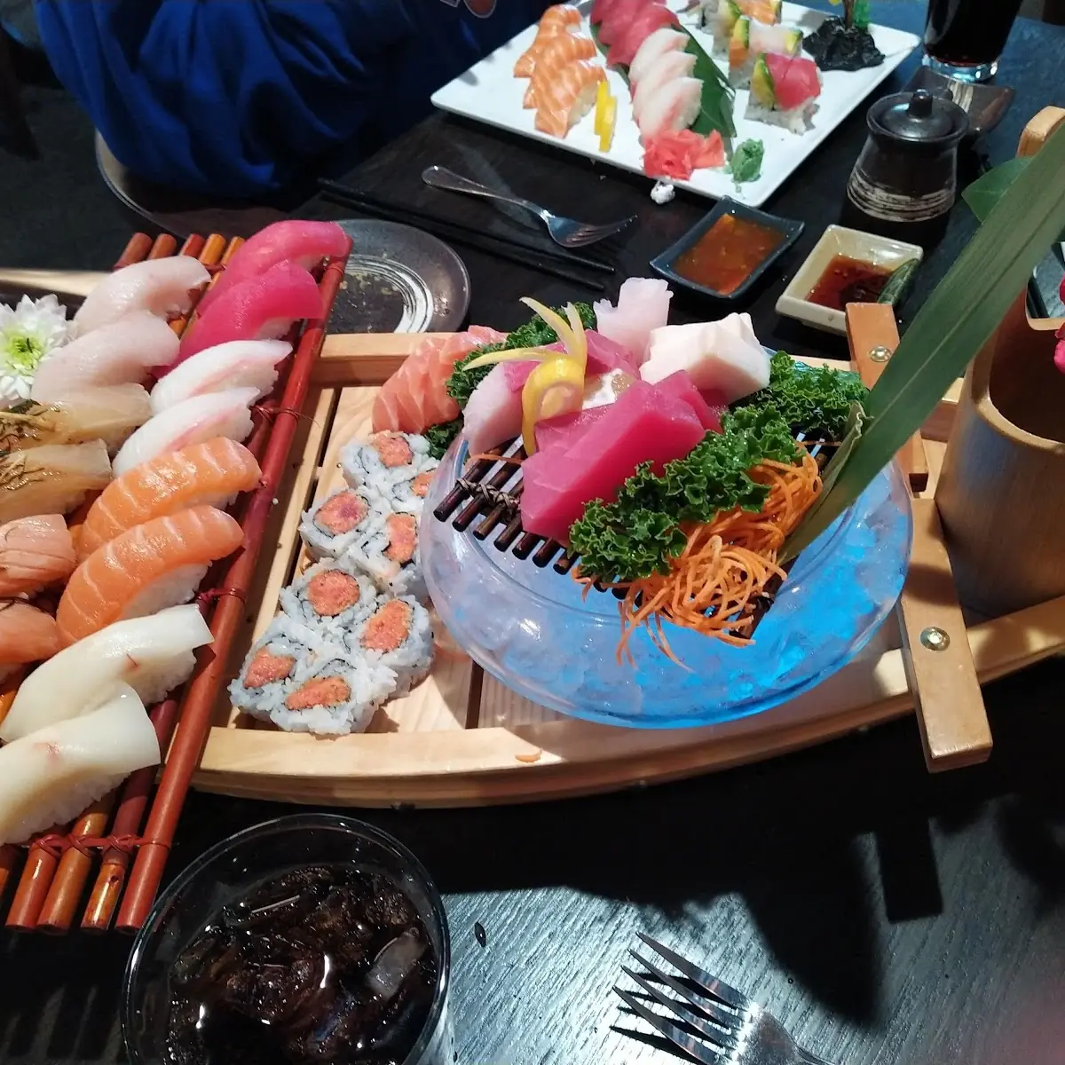 Sushi and Sashimi Combo for 2