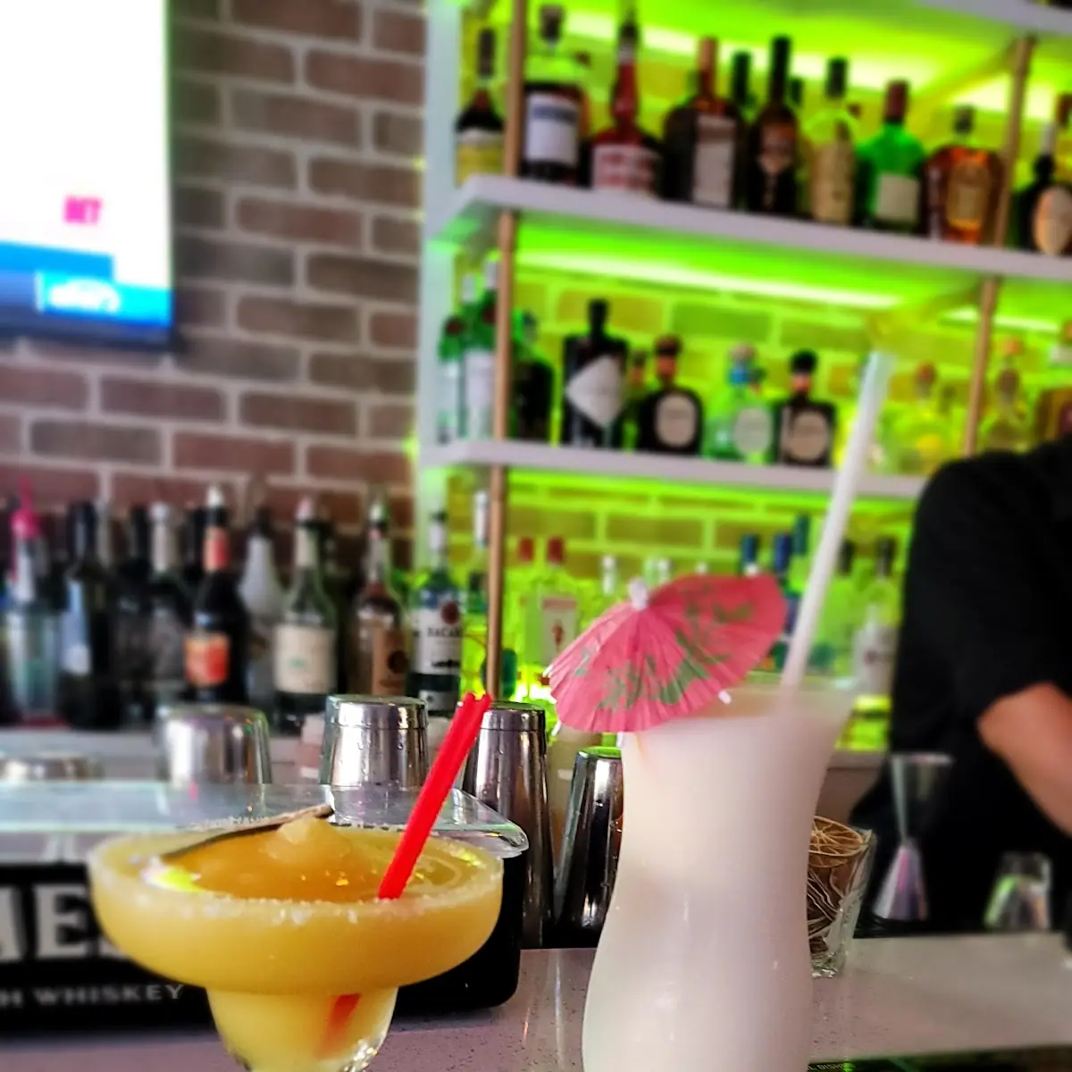 Mango Margarita Y Pina Colad A