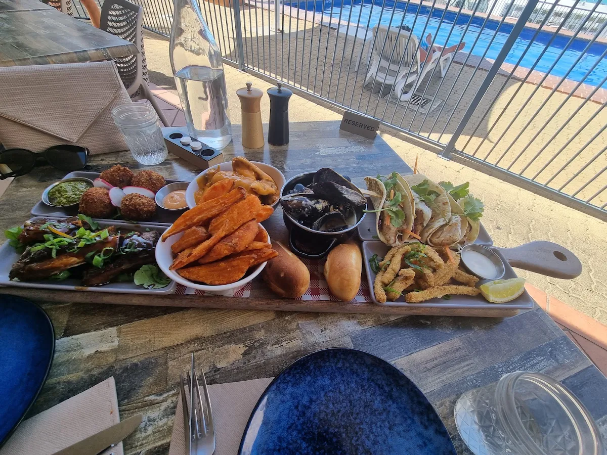 Can't Decide Platter, Anchor Bar