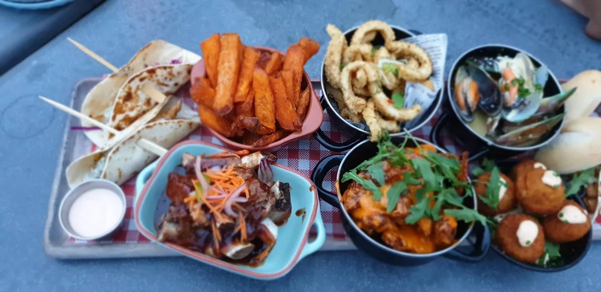 Can't Decide Share Platter, Anchor Bar