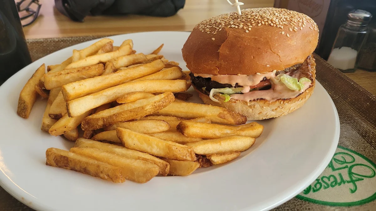 Cheeseburger Combo
