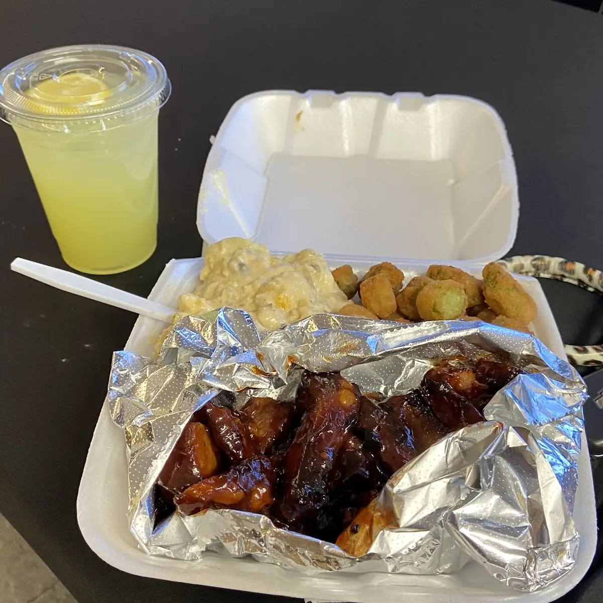 Wings w 2 Sides Drink
