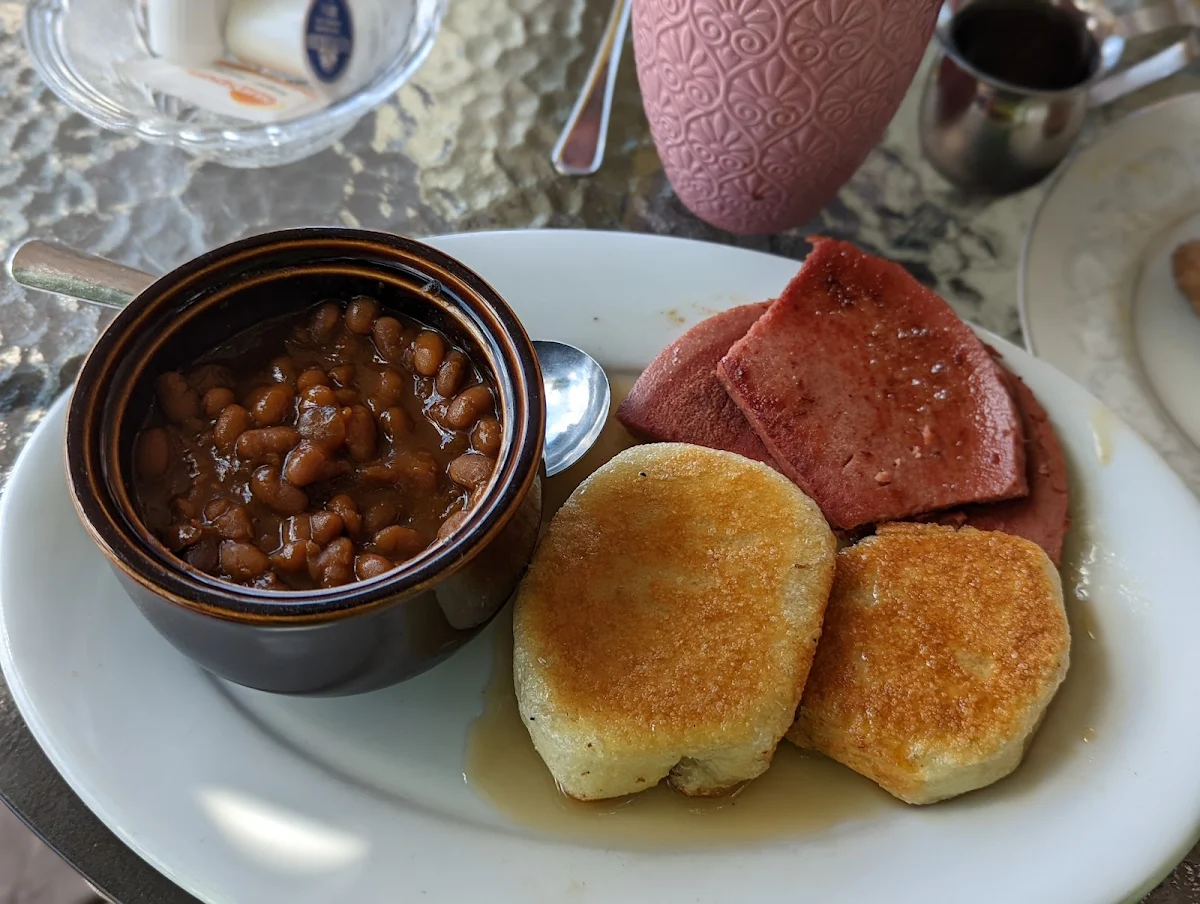Newfie Breakfast, Mifflin's Tea Room