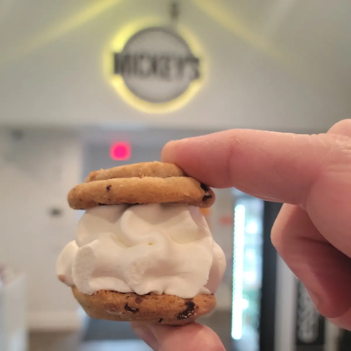 Chocolate Chip Cookie Sandwich - Soft Serve 6-Pack