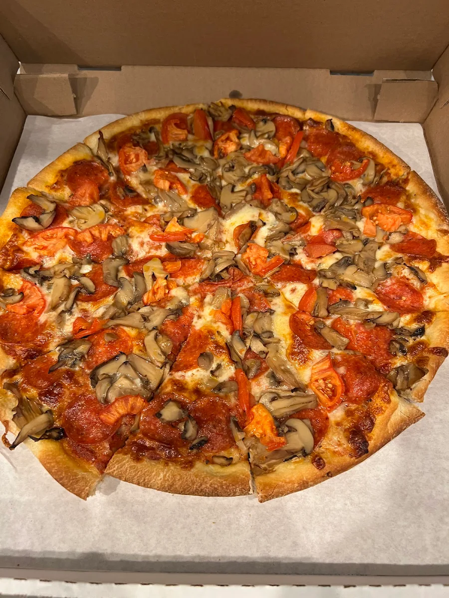 Pizza Pepperoni Mushrooms Tomatoes