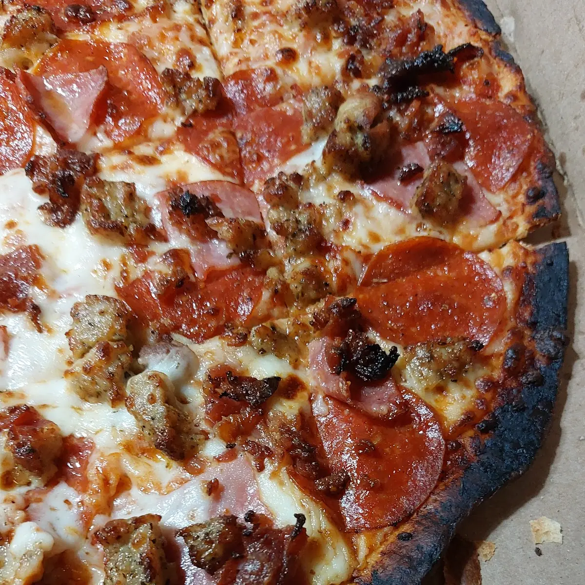 Burnt Crispy Chicken Pizza