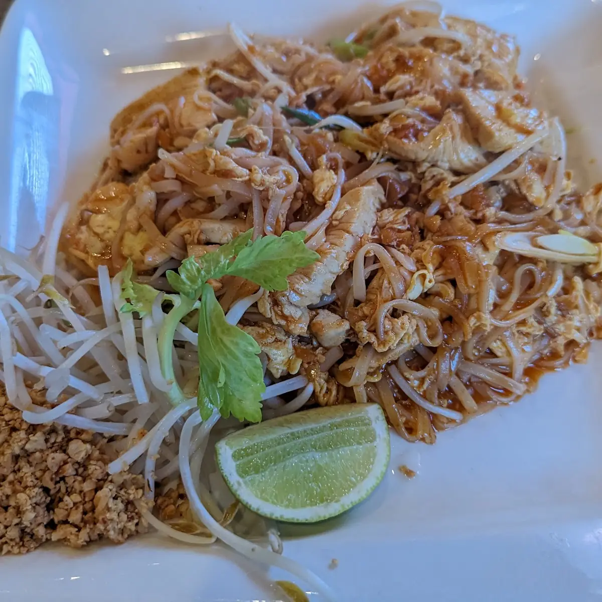 Chicken Pad Thai
