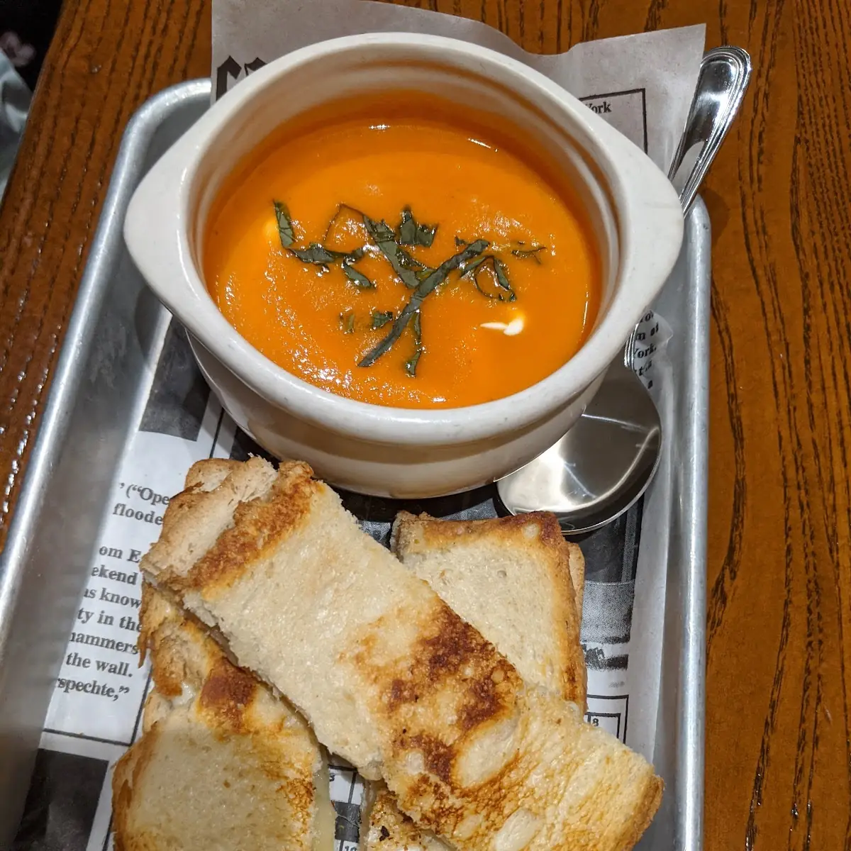 Tomato Basil Soup & Grilled Cheese