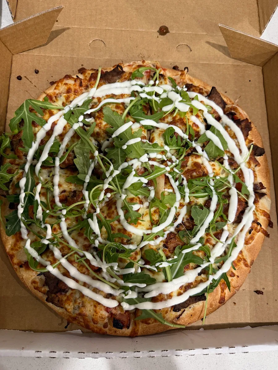 Highlights, Mahoneys Pizza