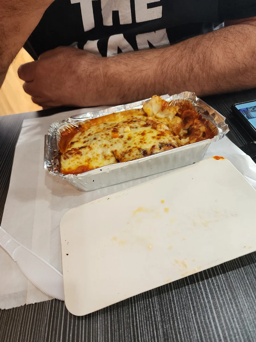 Lasagne, Mahoneys Pizza