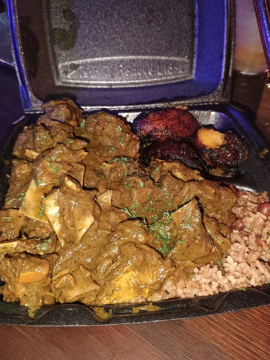 Curry Goat Entree