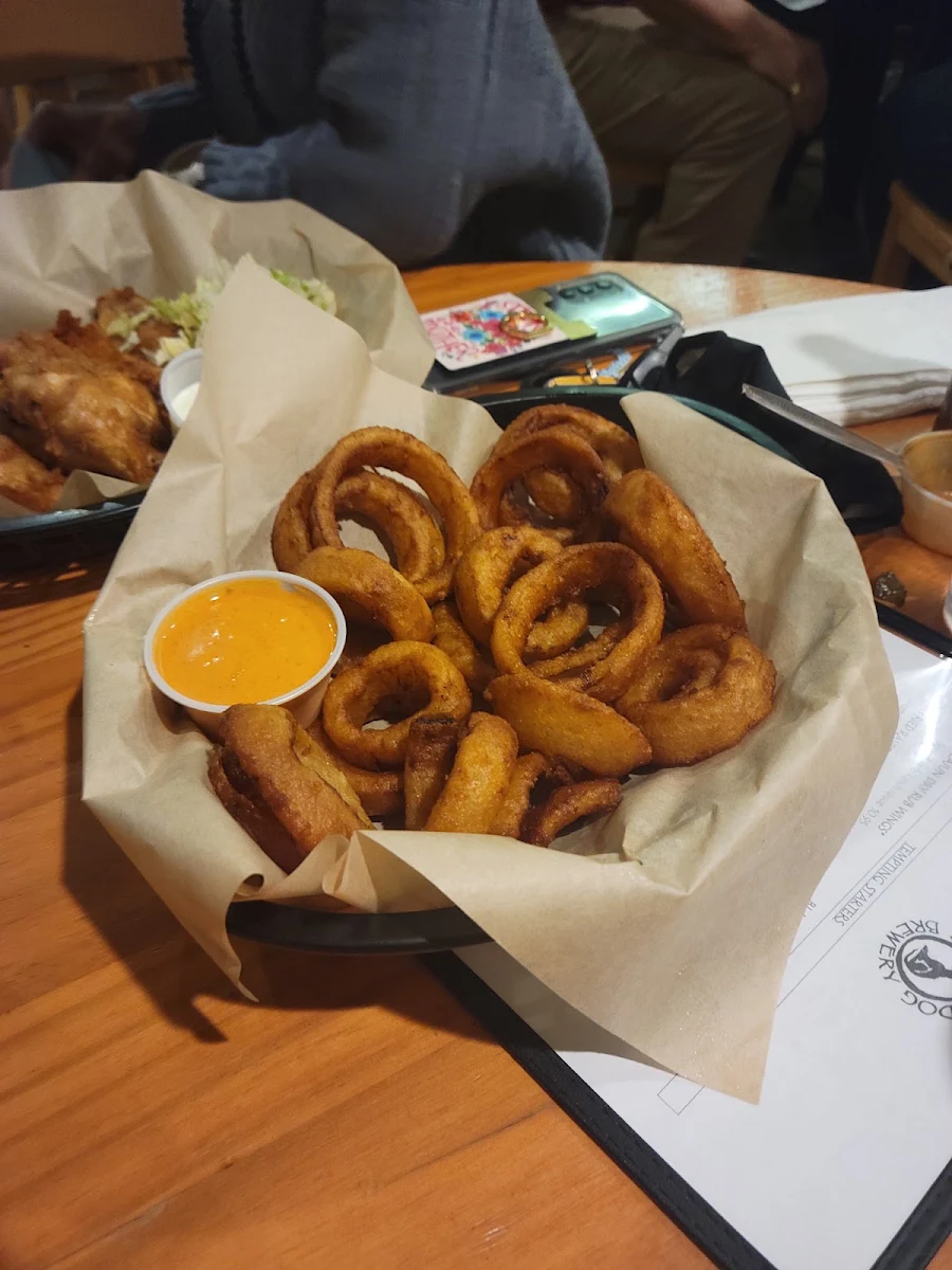Black & Tan Onion Rings
