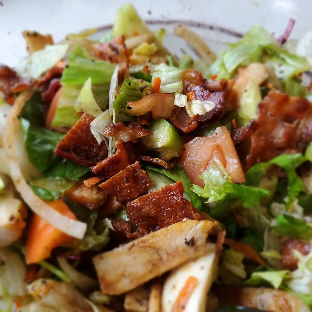 Grilled Chicken Salad with Bacon