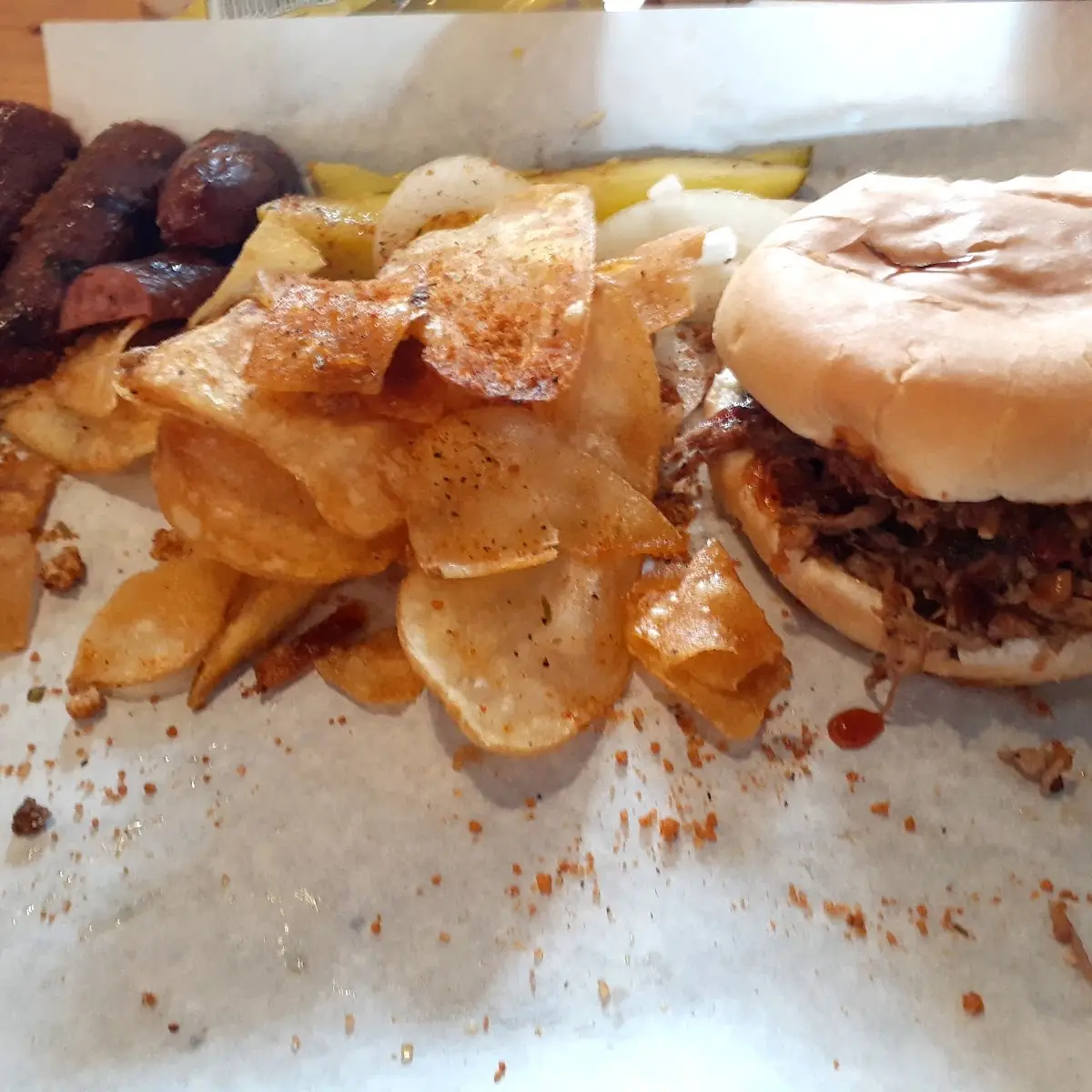 Beef Sandwich Brisket 1 Sliced Hot Link and Chips