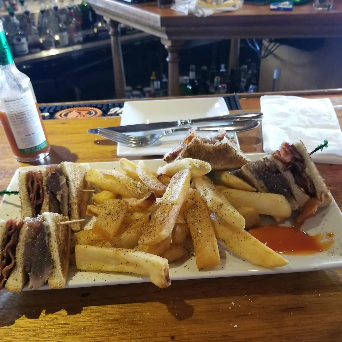 Ahi Tuna Club