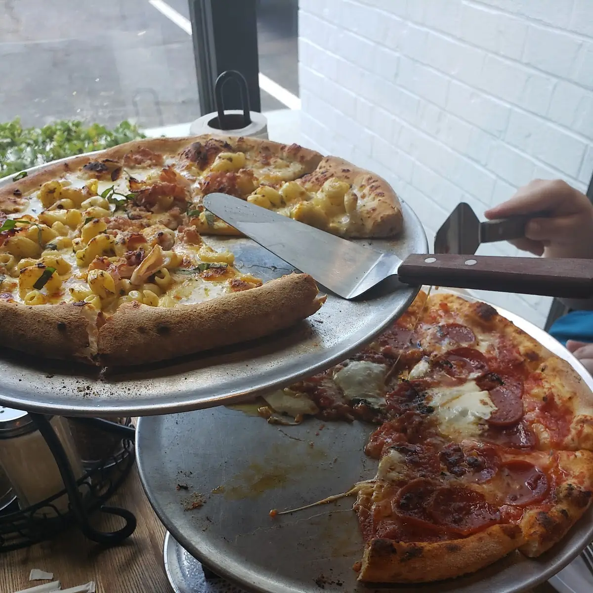 Mac and Cheese Pizza