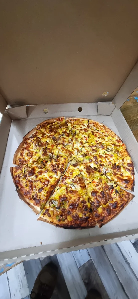 Nutty Chicken Pizza