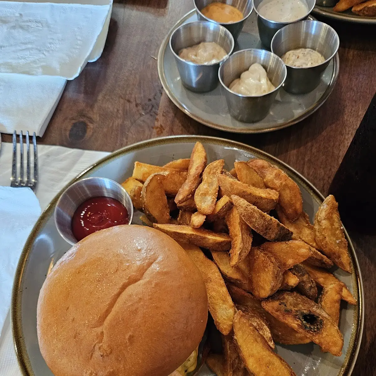 Double Cheeseburger