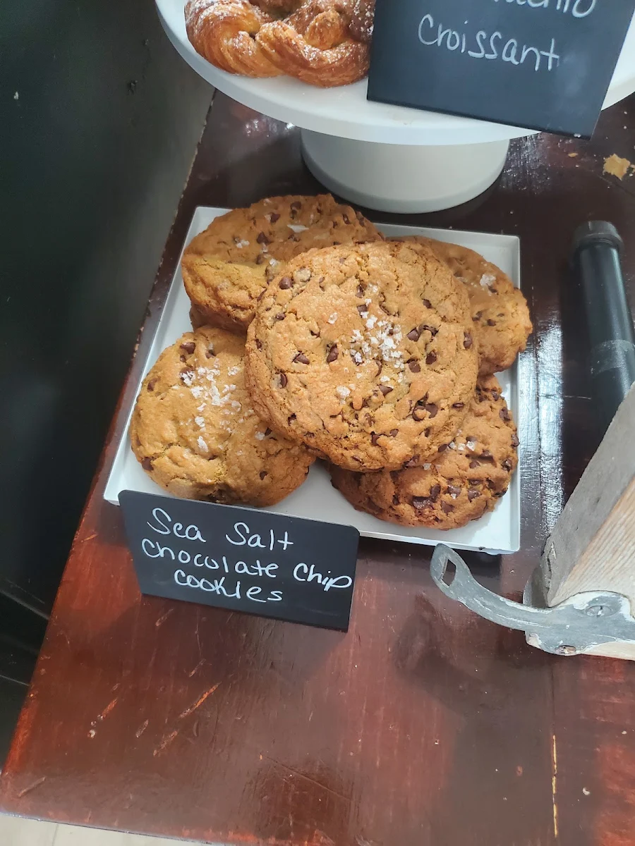 Chocolate Chip Cookie
