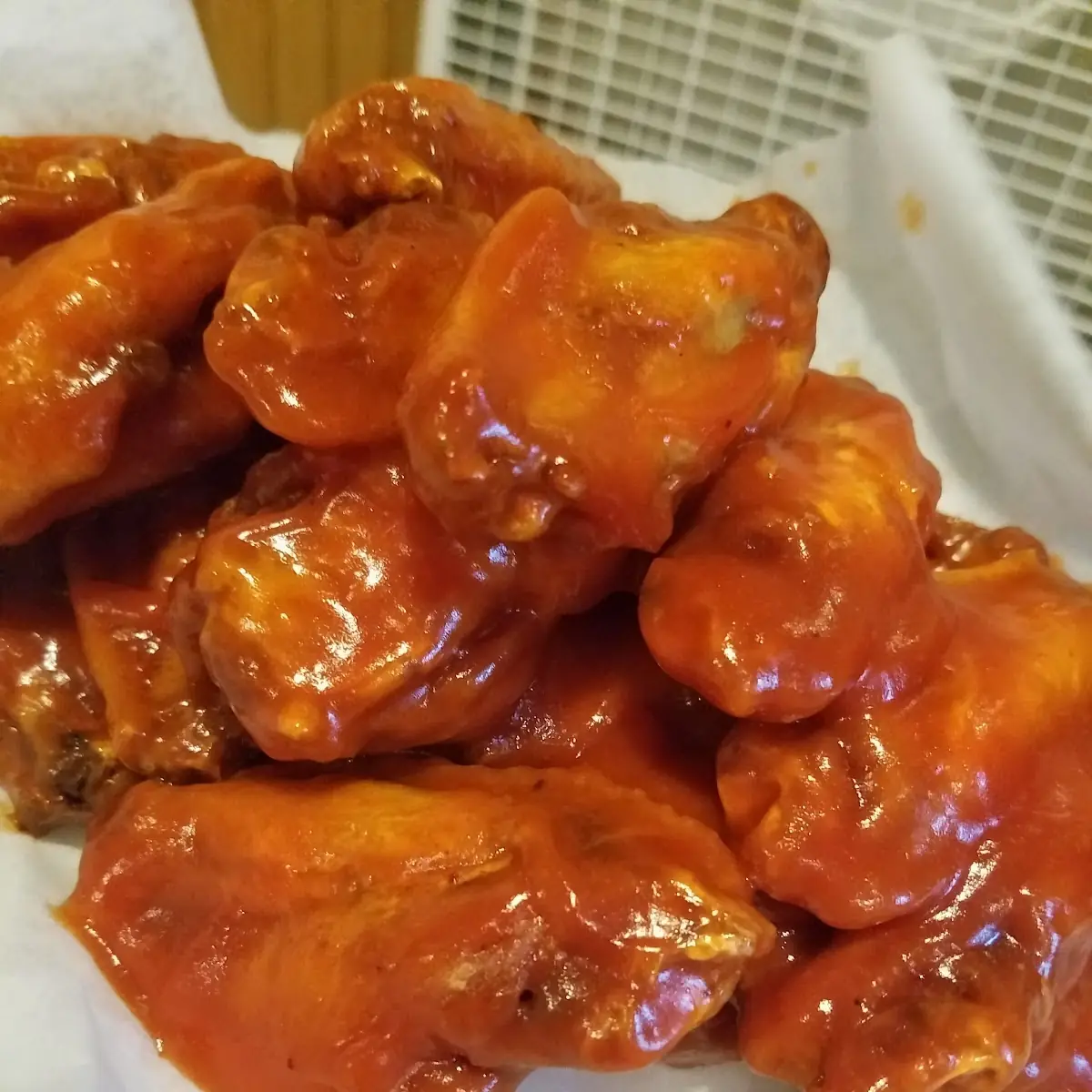 Medium Hot Wings