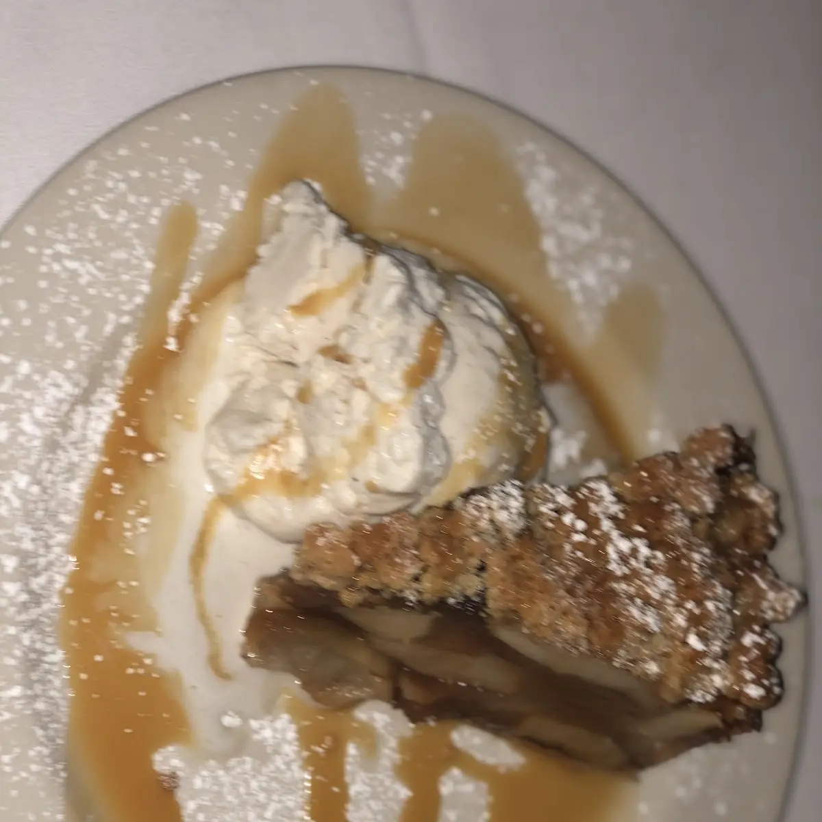 Bistro's Crumb Apple Pie