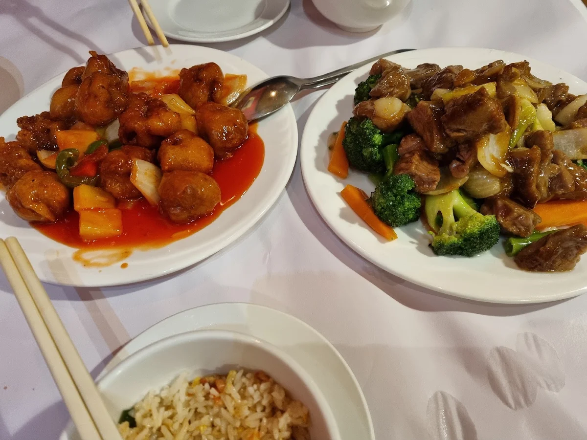 Garlic Beef, Tong Lok