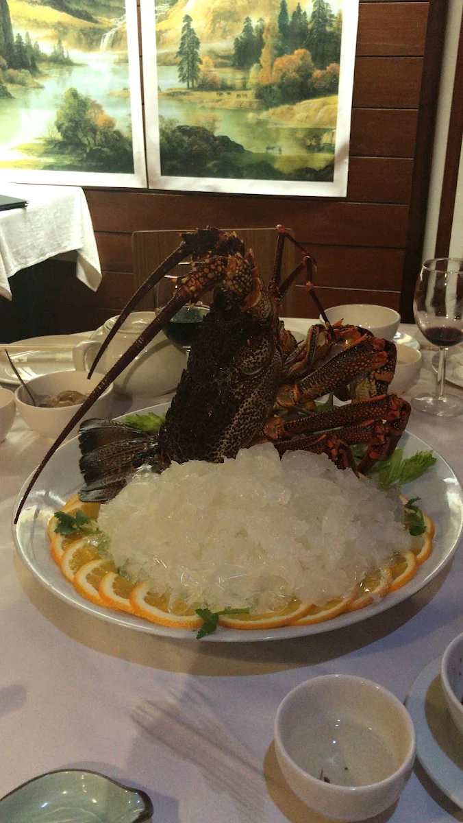 Lobster Sashimi, Tong Lok
