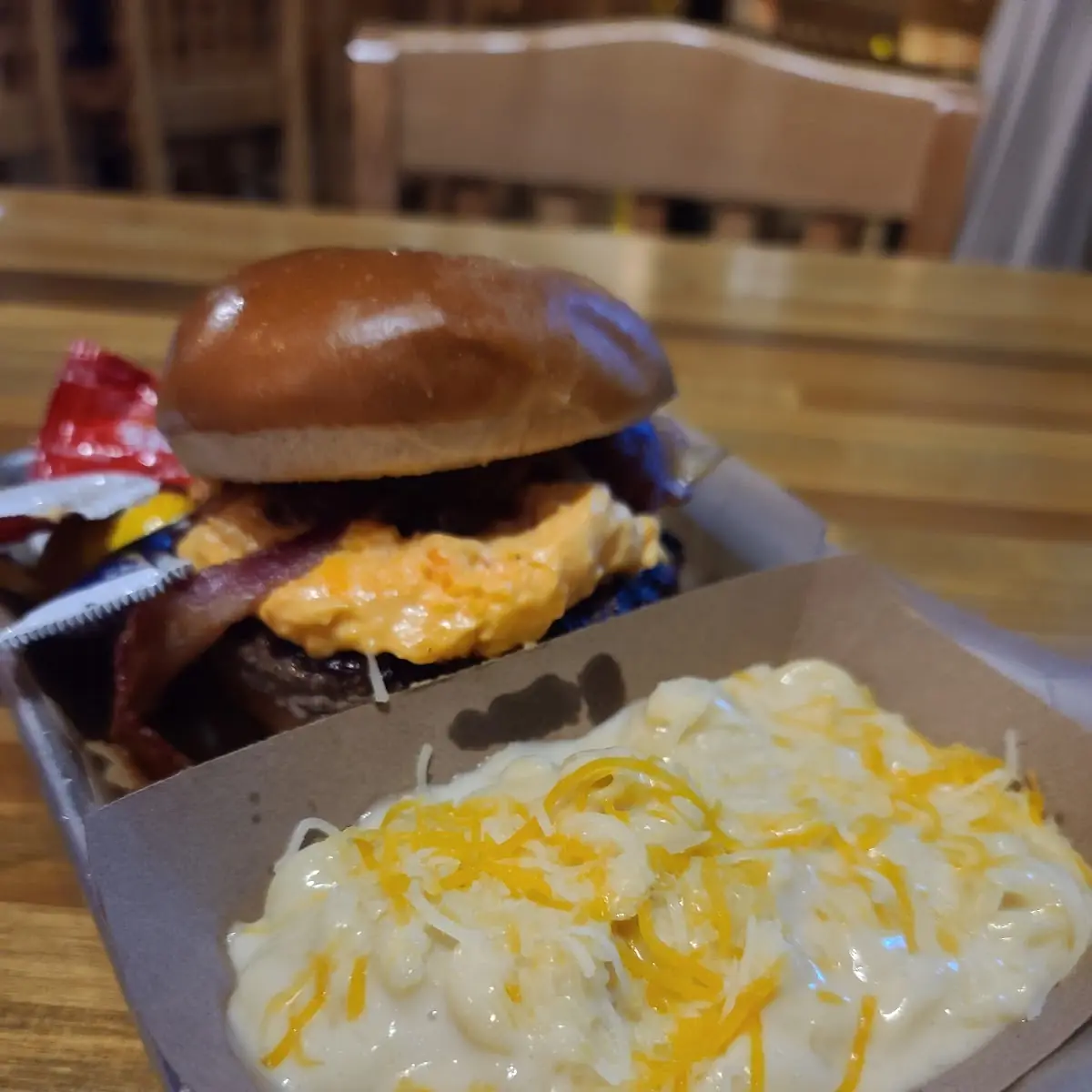 SCB Chili Burger