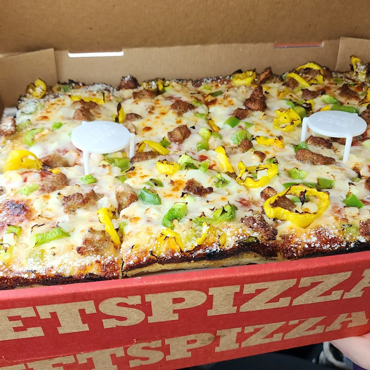 Eugene Supreme Pizza