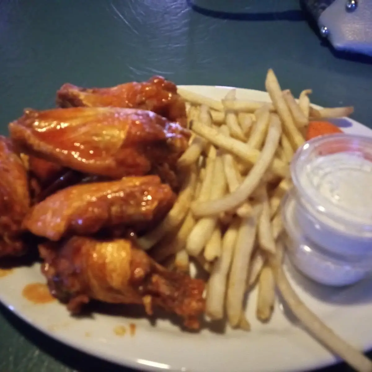 Medium Buffalo Wings and Fries