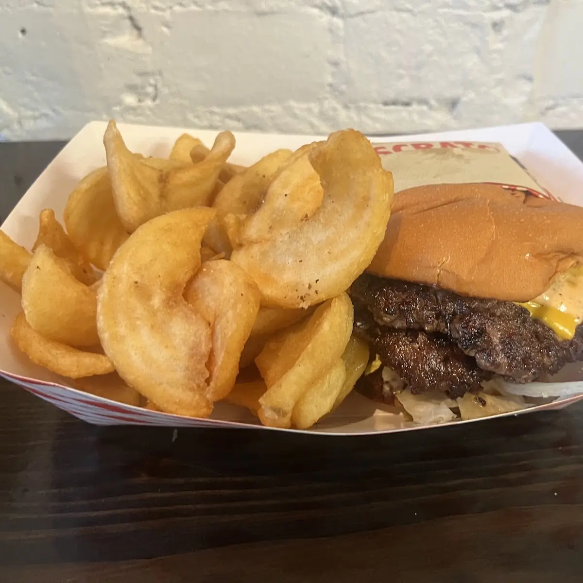 Double Cheeseburger w Fries